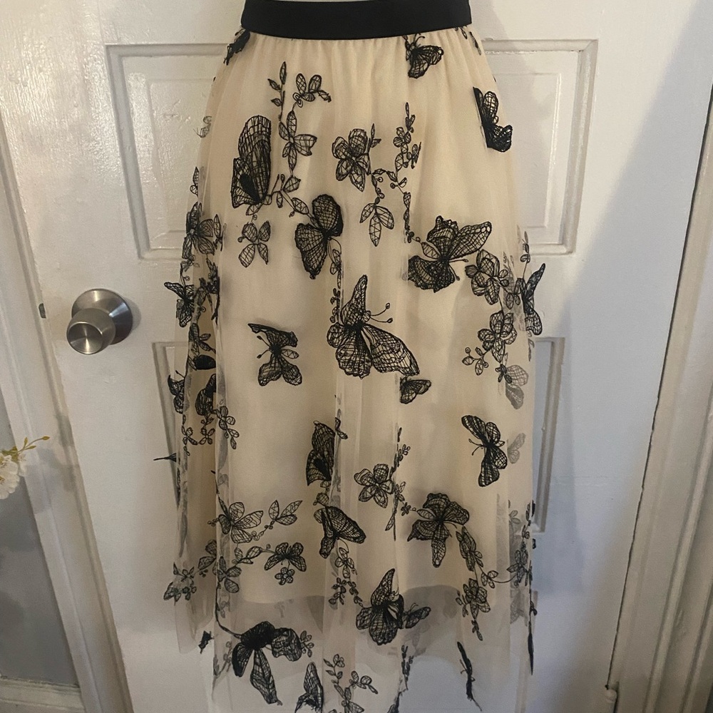 Layered Buttefly Motif Skirt